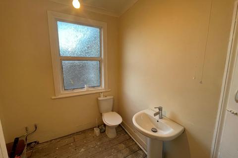 131 Willingdon Road, London, N22 6SE