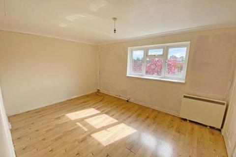 28 Summerfields, Henstridge, Templecombe, BA8 0SZ