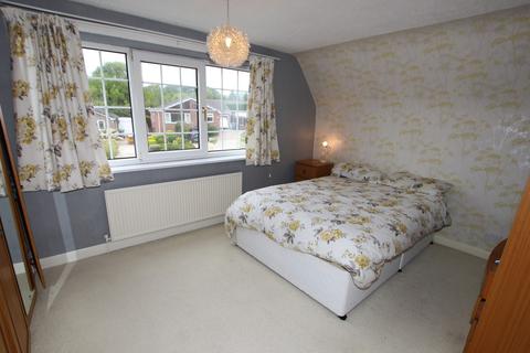 36 Baslow Crescent, Dodworth, Barnsley, S75 3SG