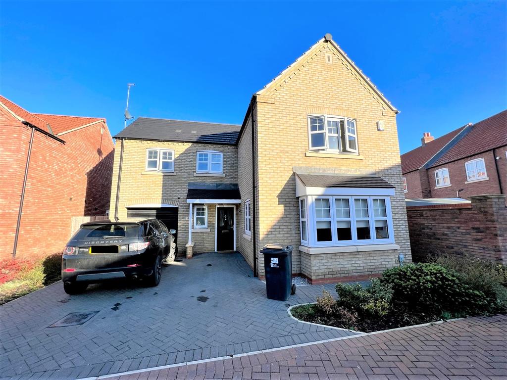 Crane Road, Kingswood, Hull, HU7 4 bed detached house £1,250 pcm (£