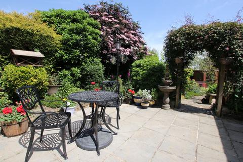 16 Trinity Meadows, Thurgoland, Sheffield, S35 7BZ