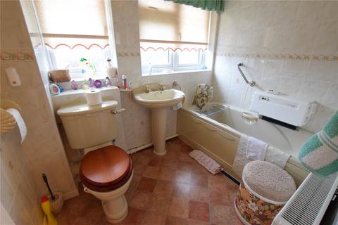 20 Danbury Close, Romford, RM6 5HU