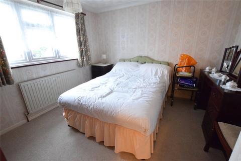 20 Danbury Close, Romford, RM6 5HU