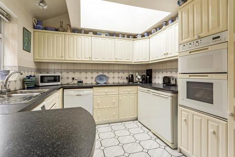 24 Bournside Road, Cheltenham, GL51 3AH