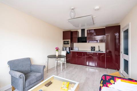 23/9 Allanfield, Edinburgh, EH7 5YQ