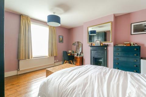 31 Government Row, Enfield, EN3 6JN