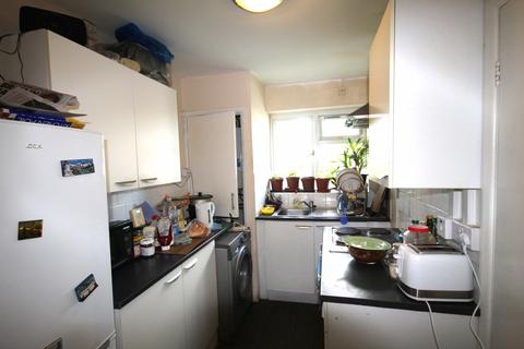 2 bedroom maisonette to rent, Harrow Road, Wembley, Middlesex HA0