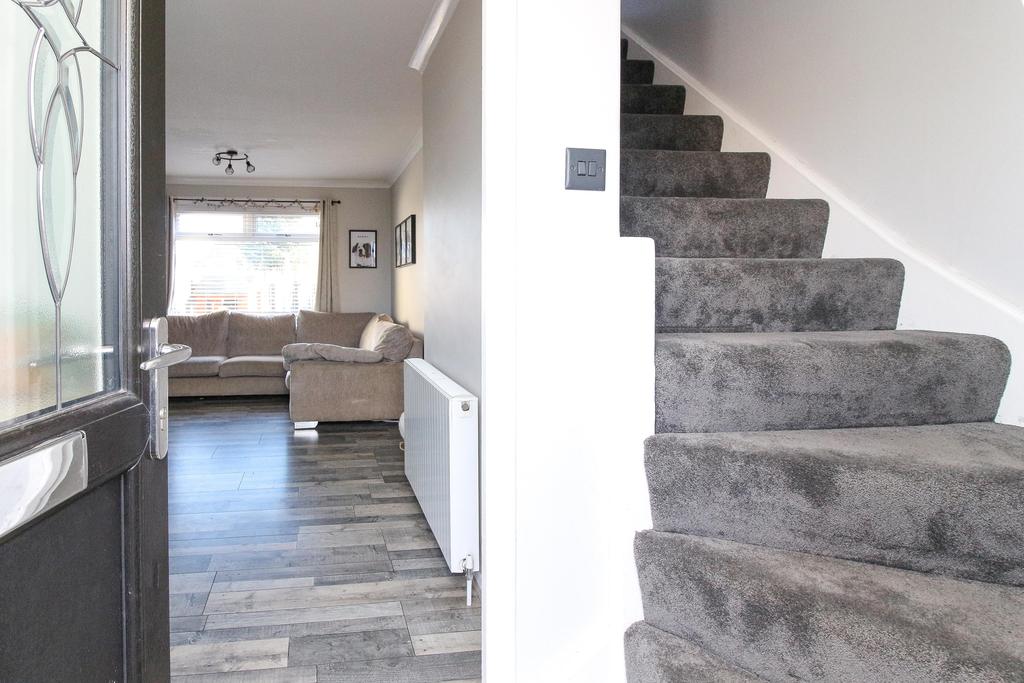 Stewart Avenue, Currie EH14 2 bed terraced house £213,500