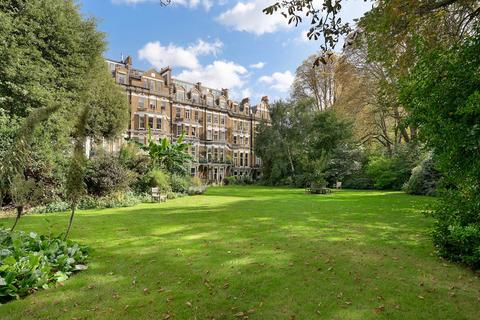 1 bedroom flat for sale, Airlie Gardens, Kensington, London
