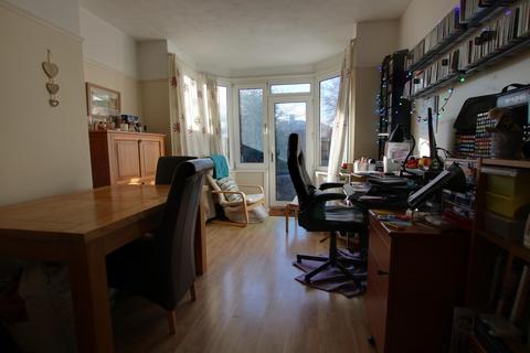 33 Cedar Avenue, Southampton, SO15 5GX