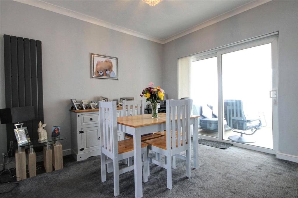 Bates Avenue, Darlington, DL3 3 bed semidetached house £165,000