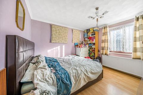 6 Margaret Close, Reading, RG2 8PU