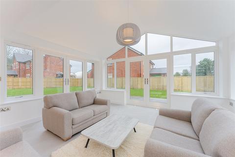 5 bedroom detached house to rent, Langdon Close, Norley, Frodsham, Cheshire, WA6
