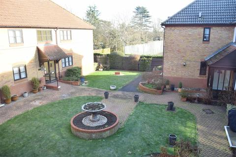 2 bedroom retirement property for sale - Roberts Court, Baddow Road, Chelmsford