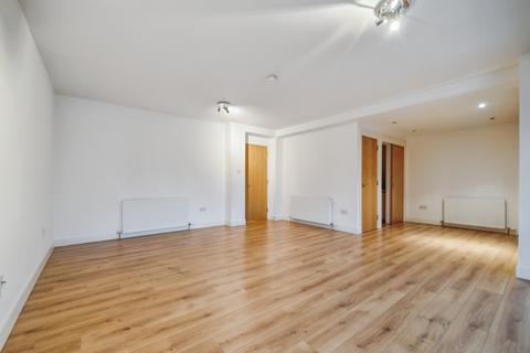 3/3, 4 Haggs Gate, Glasgow, G41 4BB