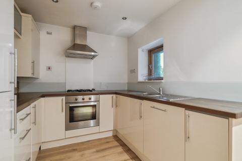3/3, 4 Haggs Gate, Glasgow, G41 4BB
