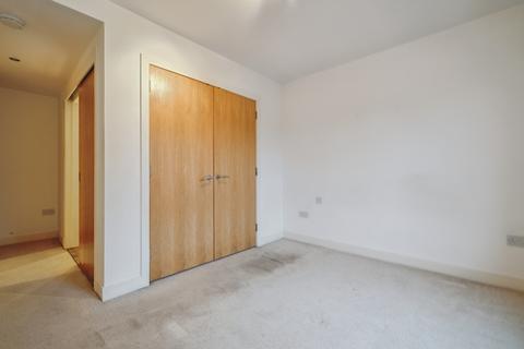 3/3, 4 Haggs Gate, Glasgow, G41 4BB