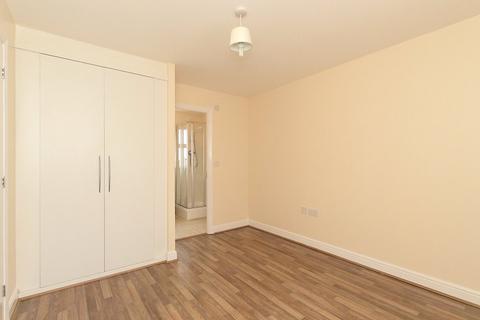 3 bedroom end of terrace house for sale, Crocus Drive, Sittingbourne, Kent, ME10