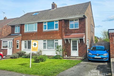 3 bedroom semi-detached house to rent, Noredown Way, Royal Wootton Bassett, SN4