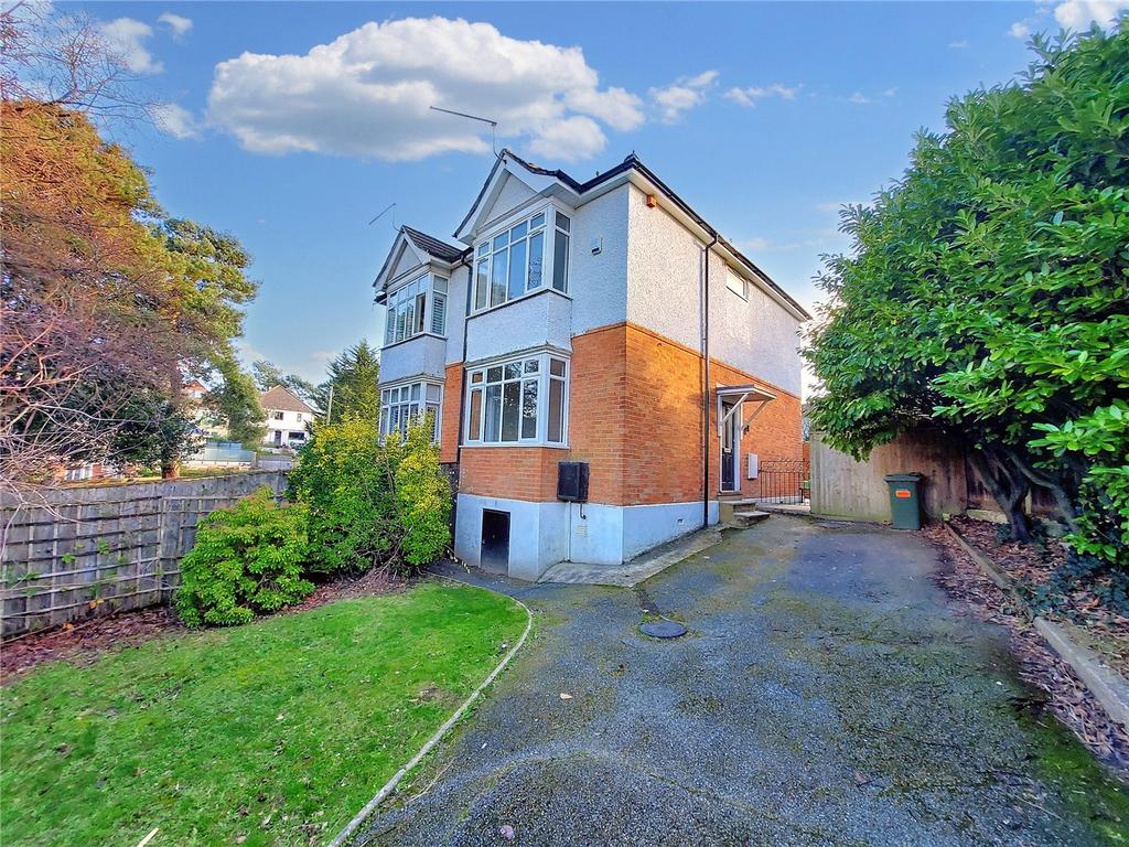 Kings Avenue, Lower Parkstone, Poole, BH14 2 bed semidetached house