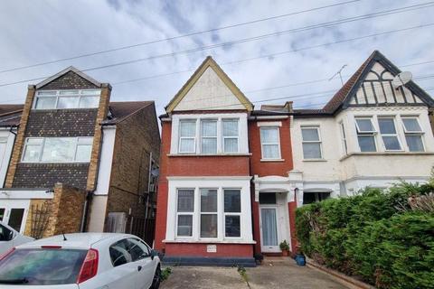 36b Ceylon Road, Westcliff-on-sea, SS0 7HP