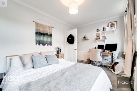 72a Croham Road, South Croydon, CR2 7BD