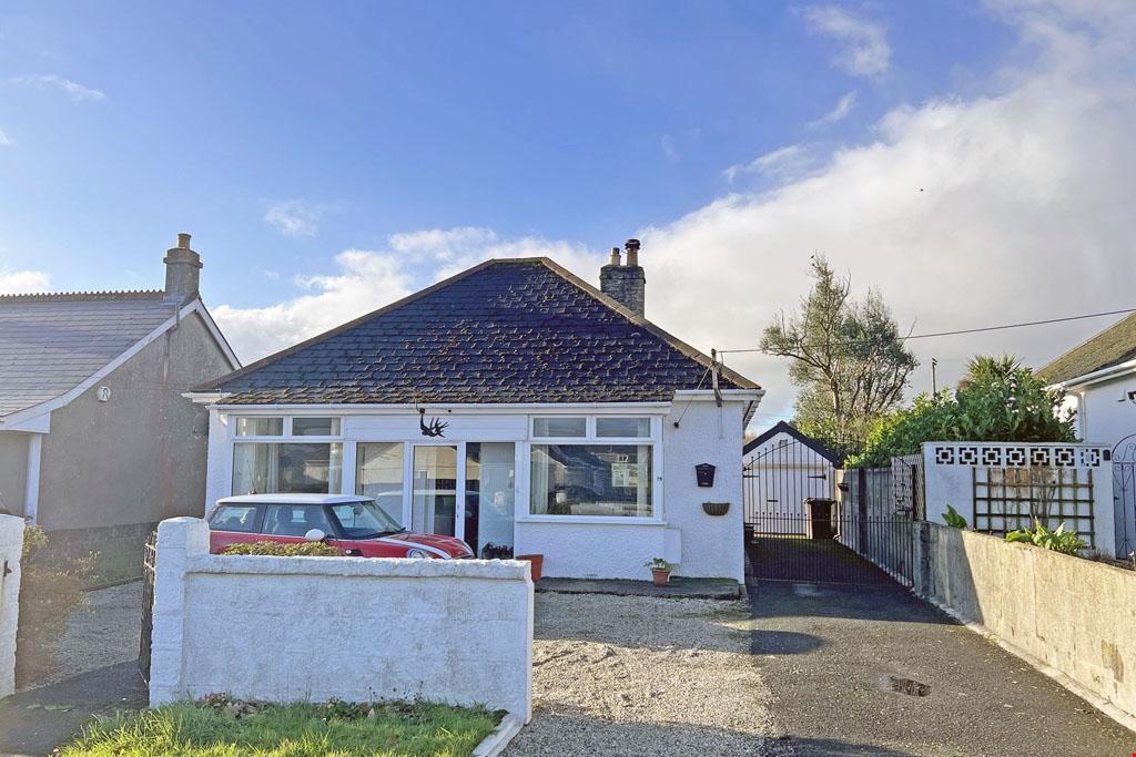 Central Treviscoe, St Austell, Cornwall 2 bed detached bungalow £295,000