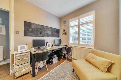 30 Godley Road, London, SW18 3HD