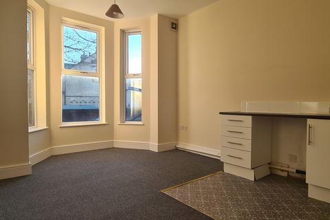 2 bedroom apartment to rent, Mayfield Road, Whalley Range