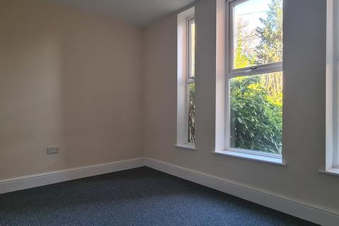 2 bedroom apartment to rent, Mayfield Road, Whalley Range