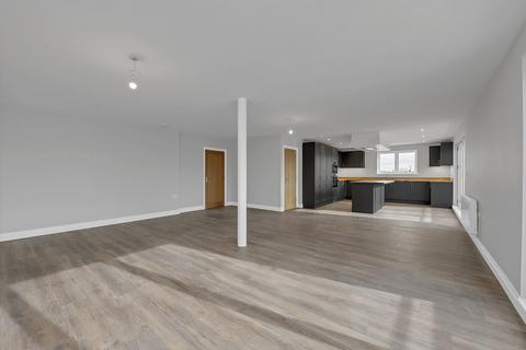 2 bedroom penthouse to rent, Risbygate Street, Bury St. Edmunds