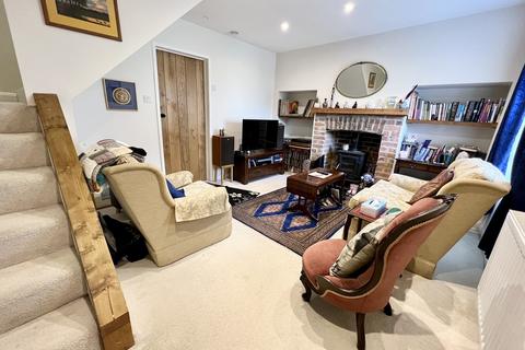 4 Buckingham Road, Brackley, NN13 7EL