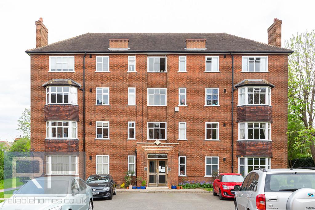 Haslemere Road, Crouch End, London, N8 2 bed apartment £1,975 pcm (£