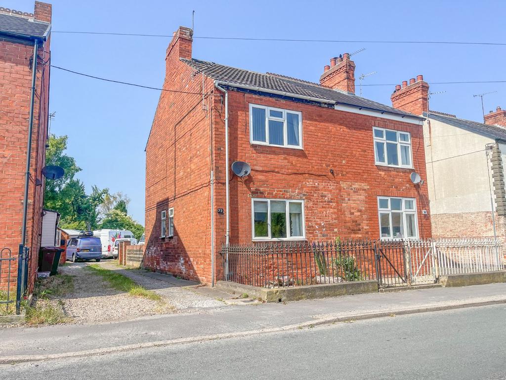 Southview, Broughton, North Lincolnshire, DN20 3 bed semidetached