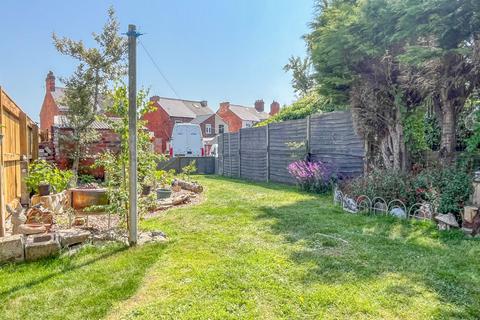 3 bedroom semi-detached house for sale, South View, Broughton, North Lincolnshire, DN20