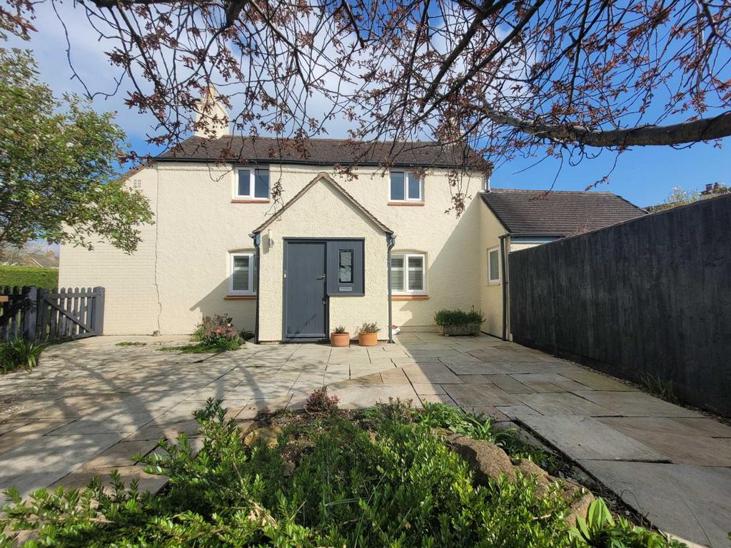 Cheltenham Road, Bredon, Tewkesbury, Gloucestershire 4 bed detached ...