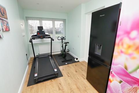 4 Howley Close, Irlam, Manchester, M44 6RY