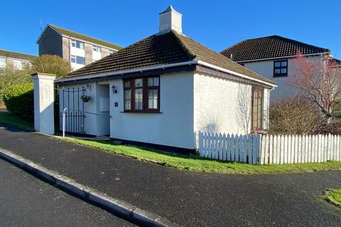 2 bedroom detached bungalow for sale - Chisholme Close, St. Austell