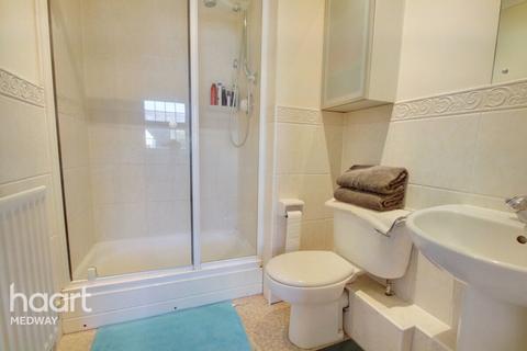 8 Hall Road, Wouldham, Rochester, ME1 3XN
