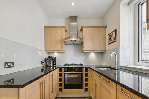 2 bedroom maisonette for sale, Princes Gate, Knightsbridge