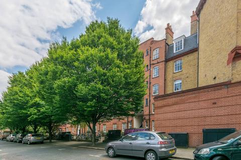 16, Mendip Houses Welwyn Street, London, E2 0JW