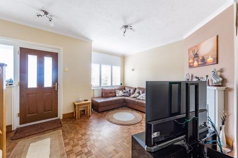 129 Park Road, Caterham, CR3 5TD