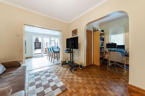129 Park Road, Caterham, CR3 5TD