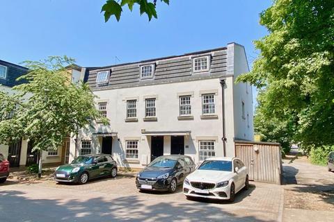 3 bedroom end of terrace house for sale, Bexley High Street, Bexley