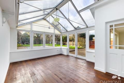 4 bedroom detached house for sale, Brook Road, Brentwood