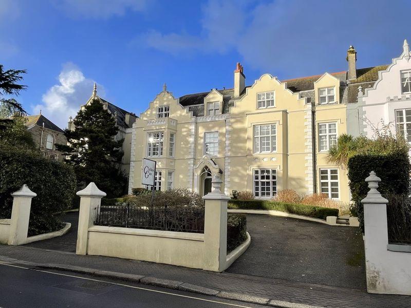 Falmouth Road, Truro 3 bed apartment £300,000