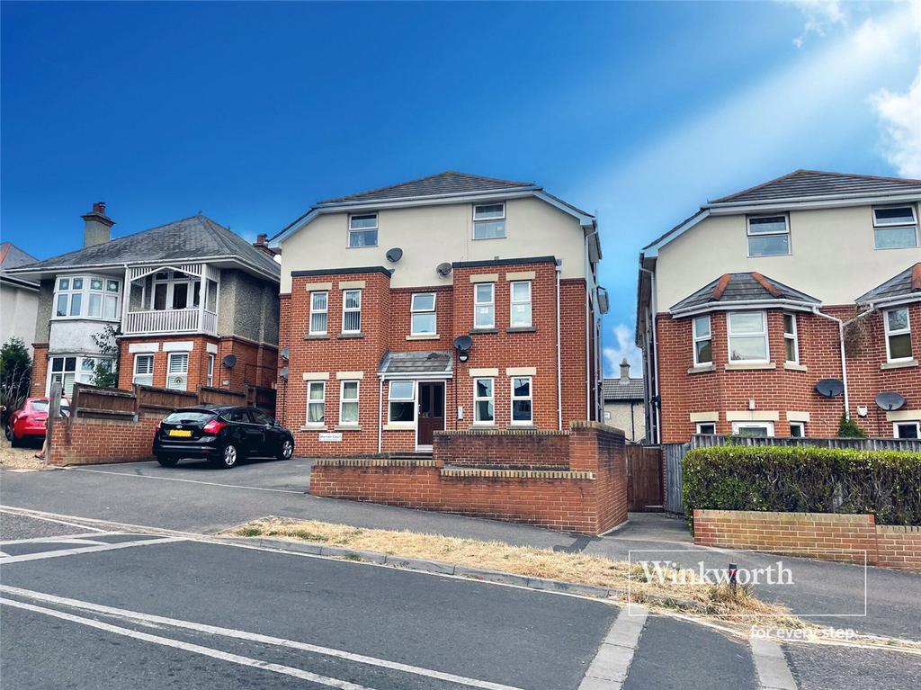 Castlemain Avenue, Bournemouth, BH6 2 bed apartment for sale £230,000