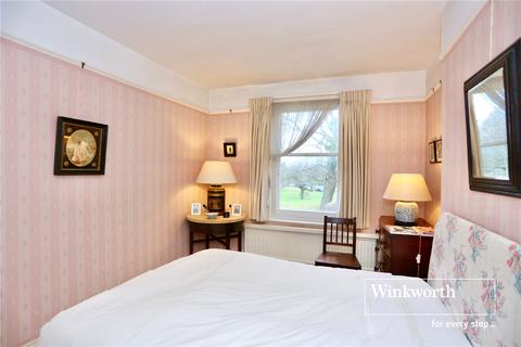 2 Leaphill Road, Bournemouth, BH7 6LU