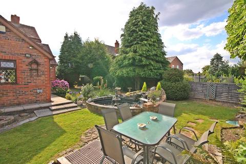 4 bedroom semi-detached house for sale - Chester Road, Grappenhall, Warrington, WA4