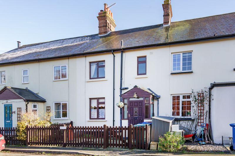 Stoke Lyne, 3 bed terraced house for sale £300,000